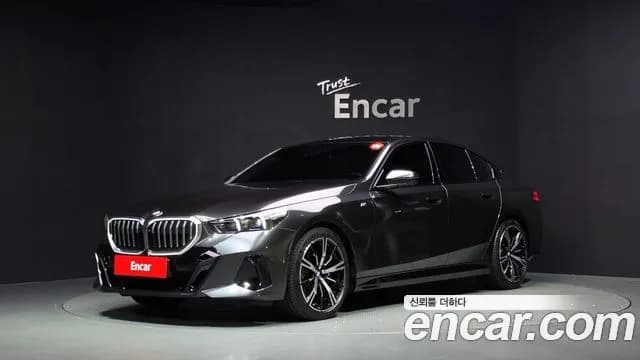 BMW 5-Series 530i xDrive M Sport