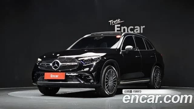 Mercedes-Benz GLC-Class GLC300 4MATIC AMG Line
