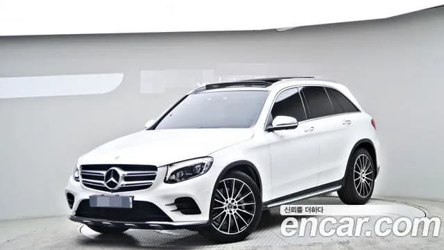 Mercedes-Benz GLC-Class GLC300 4MATIC AMG Line