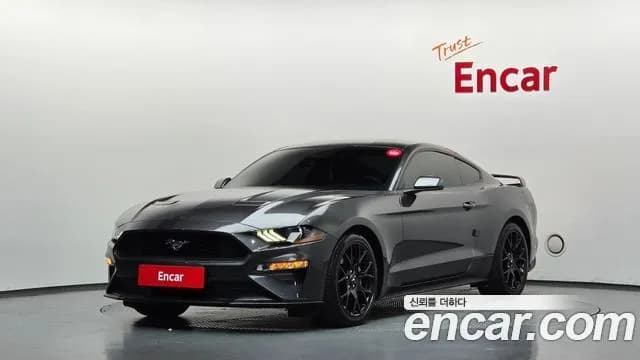 Ford Mustang Coupe
