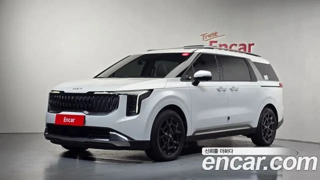 Kia Canival HEV 9seater Signature