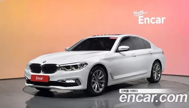 BMW 5-Series 530e Luxury