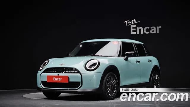 Mini Cooper 5Door Breeze Edition