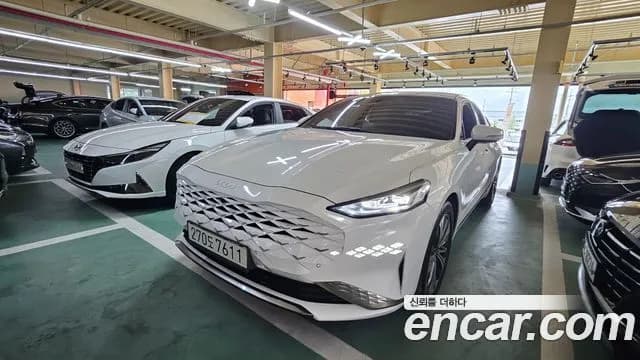 Kia K8 Signature