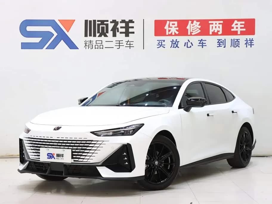 Changan UNI-V 1.5T Luxury Edition