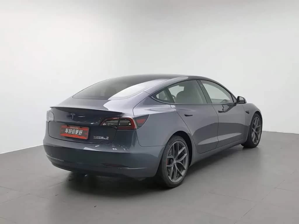 Tesla Model 3 Performance High-Performance All-Wheel Drive