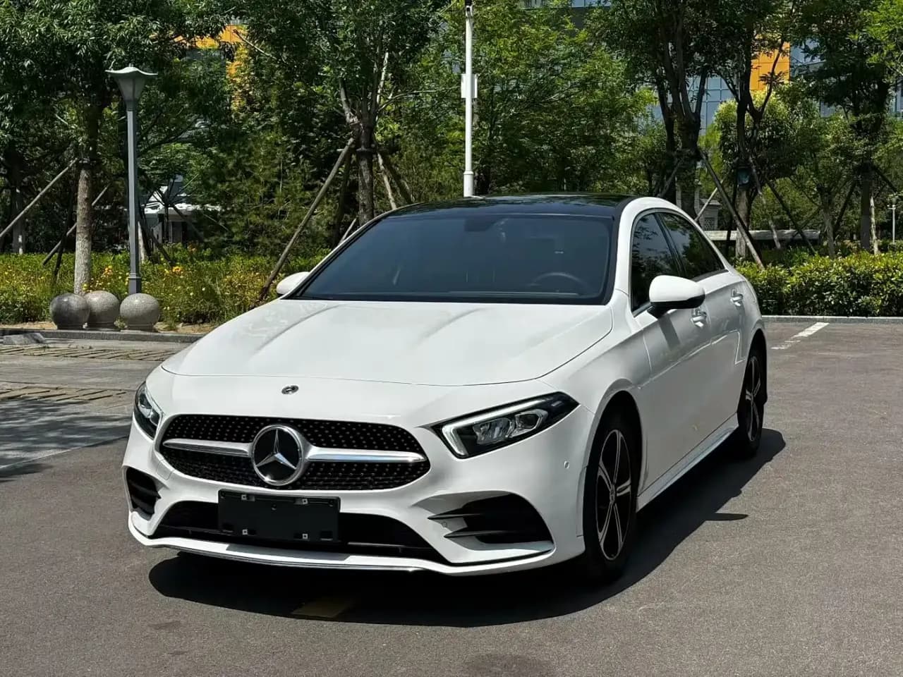 Mercedes-Benz A-Class Facelift II A 200 L Sport Sedan Fashion