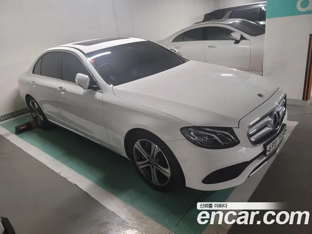 Mercedes-Benz E-Class E300 Avantgarde