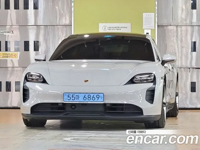 Porsche Taycan GTS