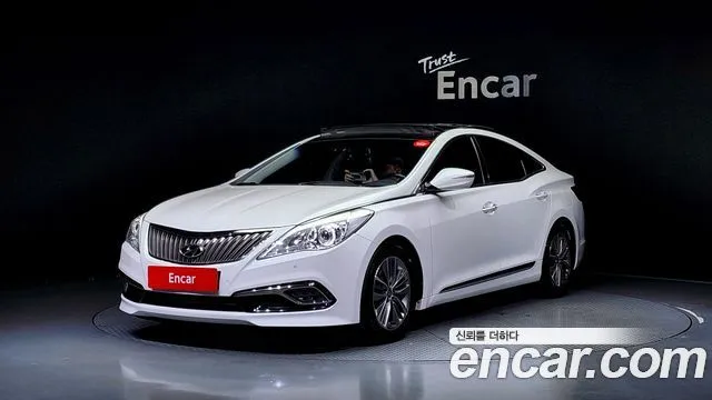 Hyundai Grandeur HG240 Modern