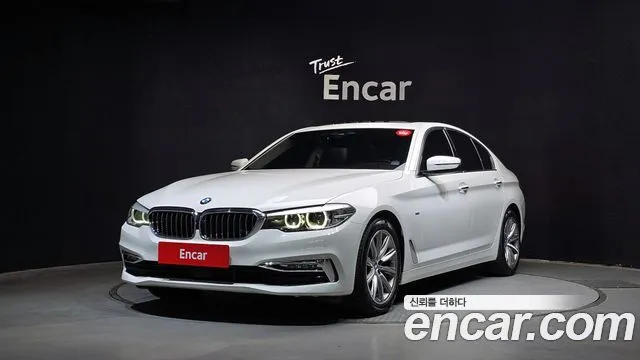 BMW 5-Series 520i Luxury