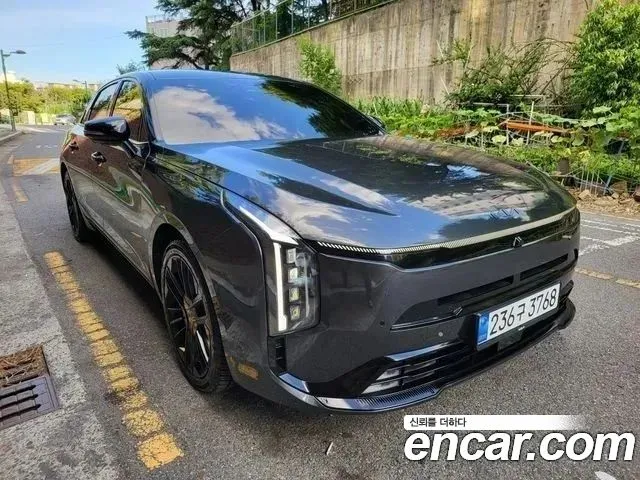 Kia K8 Signature Black