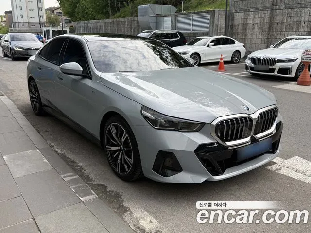 BMW 5-Series 530i xDrive M Sport