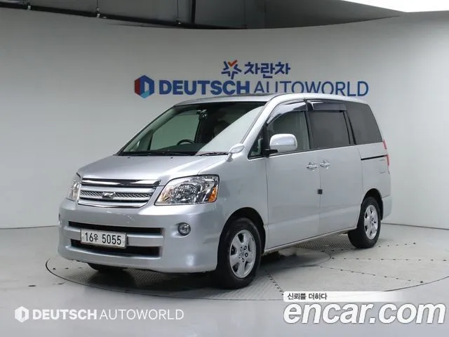 Toyota Noah 2.0