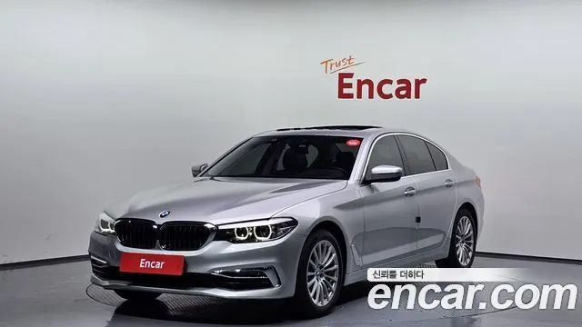 BMW 5-Series 520i Luxury