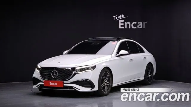 Mercedes-Benz E-Class E300 4MATIC AMG Line