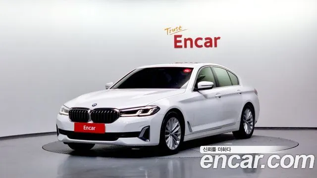 BMW 5-Series 530i xDrive Luxury
