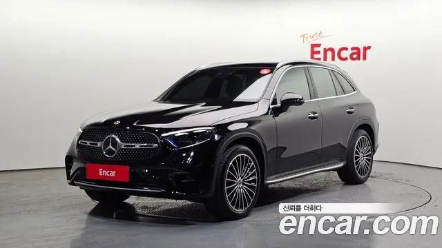 Mercedes-Benz GLC-Class GLC300 4MATIC AMG Line
