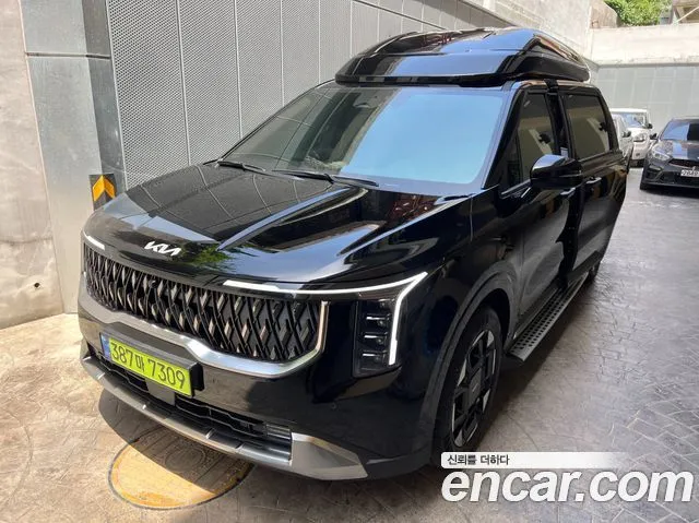 Kia Canival HEV 4-Seater Hi Limousine