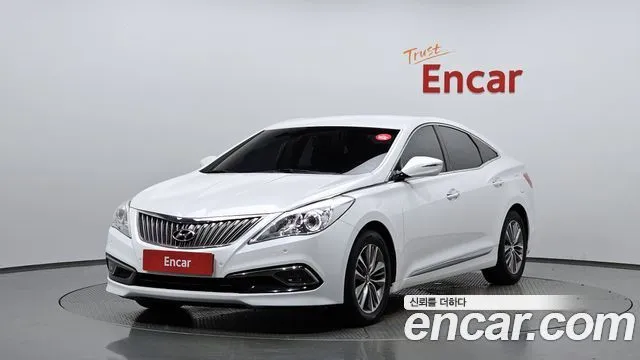 Hyundai Grandeur HG240 Modern