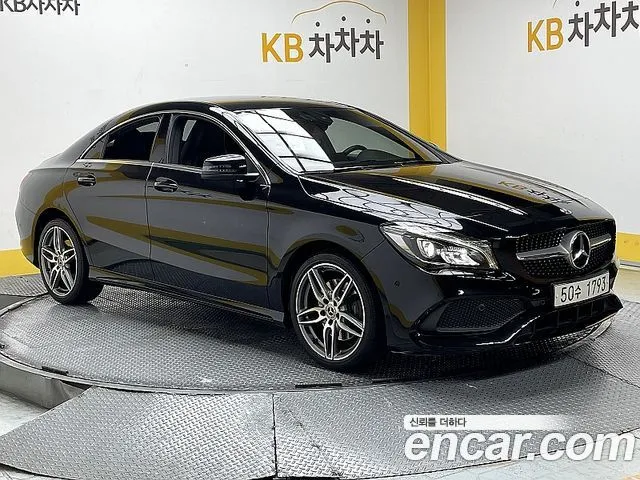Mercedes-Benz CLA-Class CLA220 AMG Line