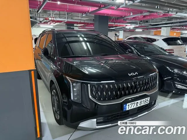 Kia Canival HEV 9 seater Prestige
