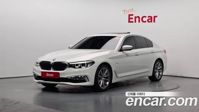 BMW 5-Series 520i Luxury