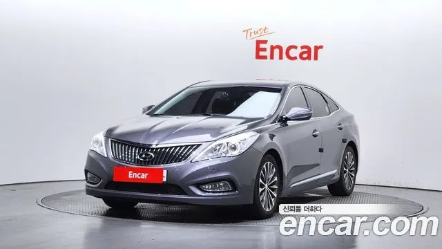 Hyundai Grandeur HG240 Modern