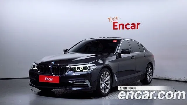 BMW 5-Series 520i Luxury