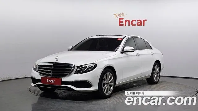 Mercedes-Benz E-Class E300 4MATIC Exclusive