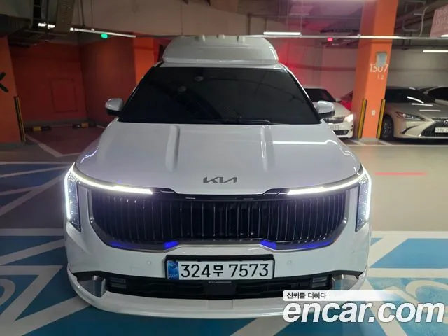 Kia Canival HEV 9-Seater Hi-Limousine