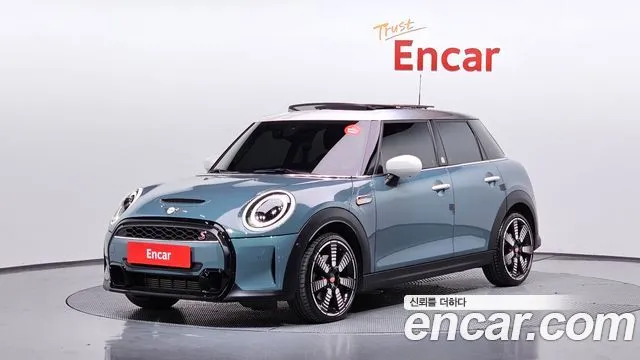 Mini Cooper 5Door Multitione Edition