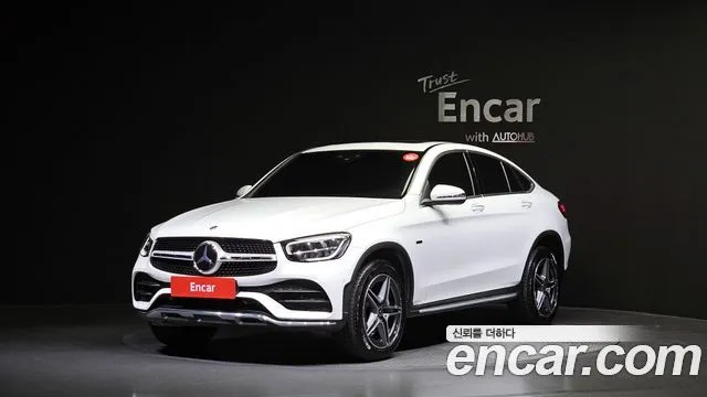 Mercedes-Benz GLC-Class GLC300e 4MATIC Coupe