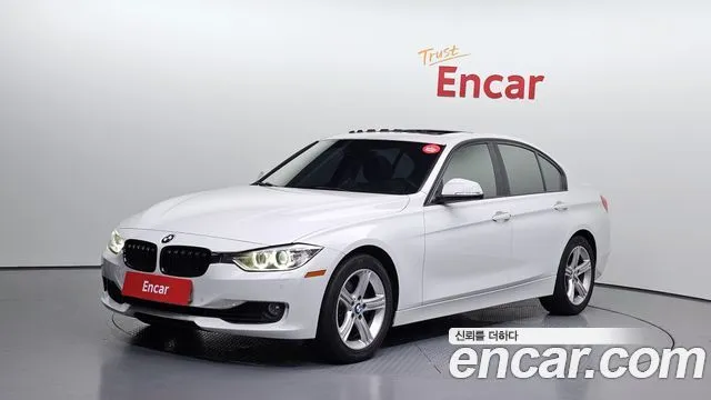 BMW 3-Series 320i