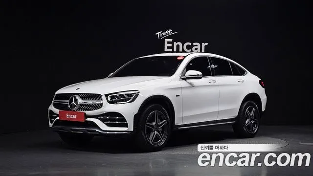 Mercedes-Benz GLC-Class GLC300e 4MATIC Coupe