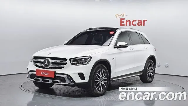 Mercedes-Benz GLC-Class GLC300e 4MATIC