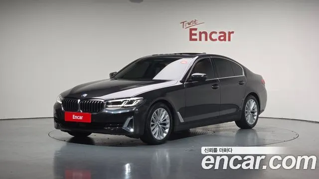 BMW 5-Series 520i Luxury