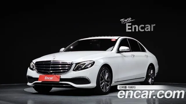 Mercedes-Benz E-Class E300 Exclusive Standard