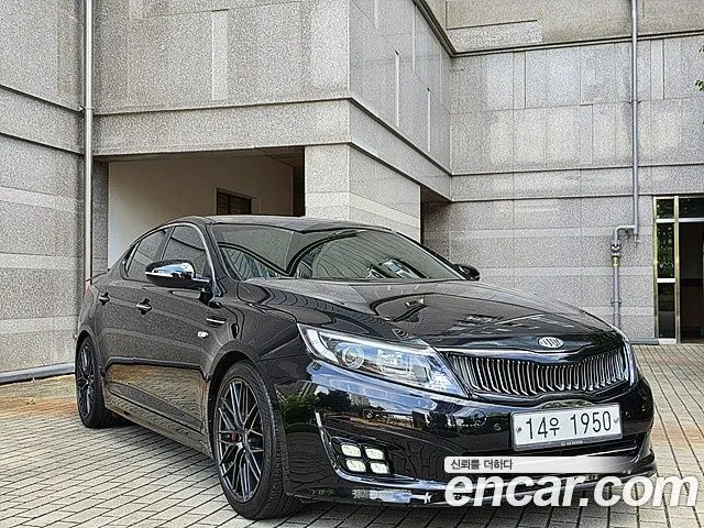 Kia K5 Luxury