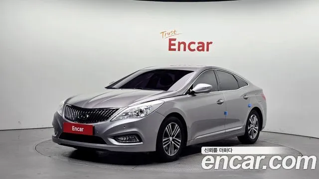 Hyundai Grandeur HG240 Modern