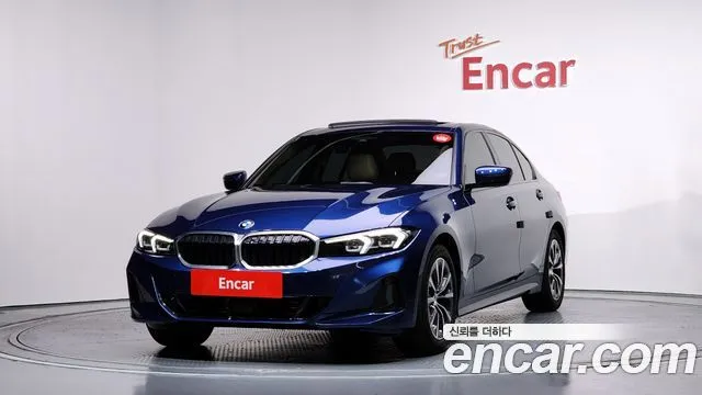 BMW 3-Series 320i