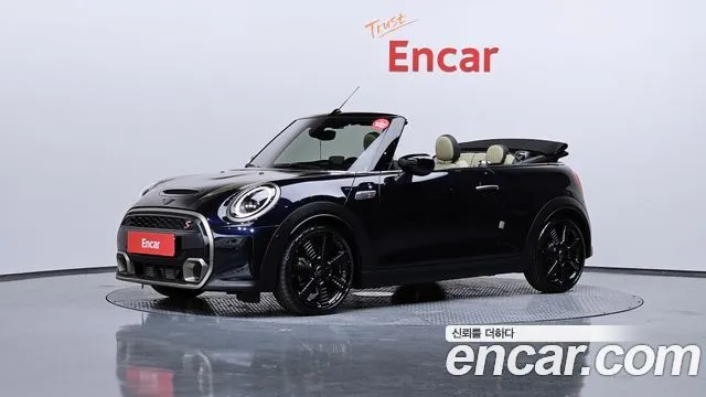 Mini Cooper Convertible Resolute Edition