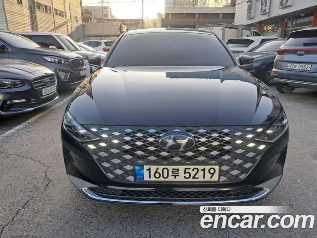 Hyundai Grandeur Premium