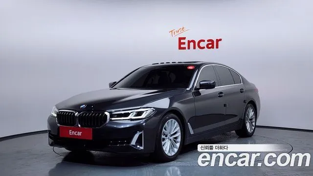 BMW 5-Series 520i Luxury