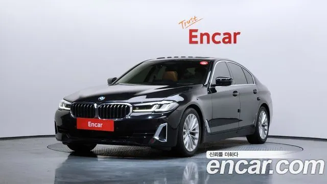 BMW 5-Series 520i Luxury