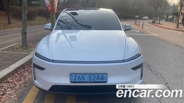 Tesla Model Y RWD
