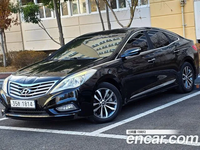 Hyundai Grandeur HG240 Luxury