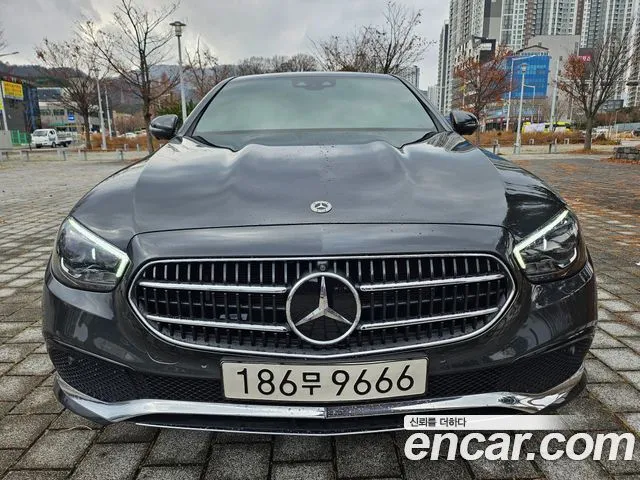 Mercedes-Benz E-Class E350 4MATIC Avantgarde