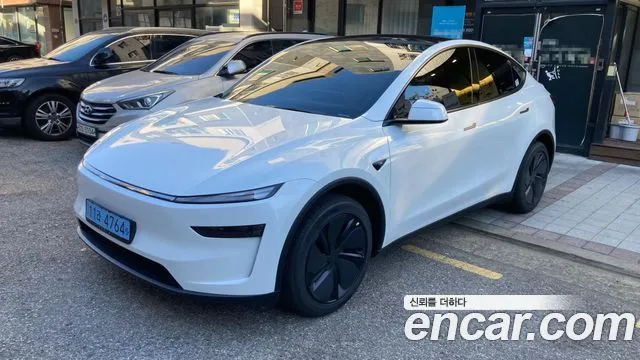 Tesla Model Y RWD