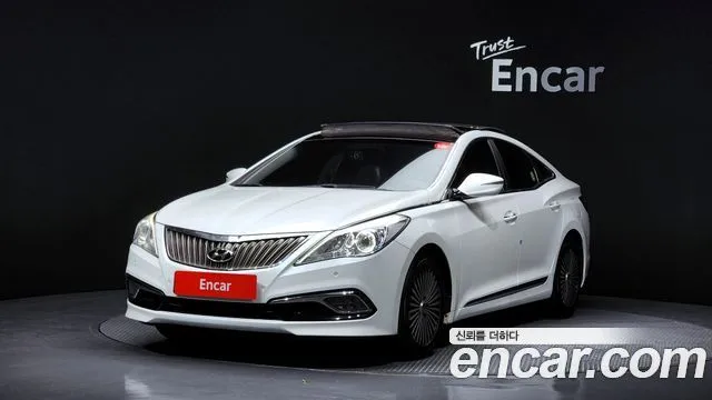 Hyundai Grandeur HG240 Modern